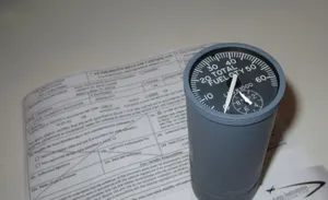 AIRCRAFT INDICATOR BOEING 727 WITH 8130 RELEASE AND CERTS FUEL QTY